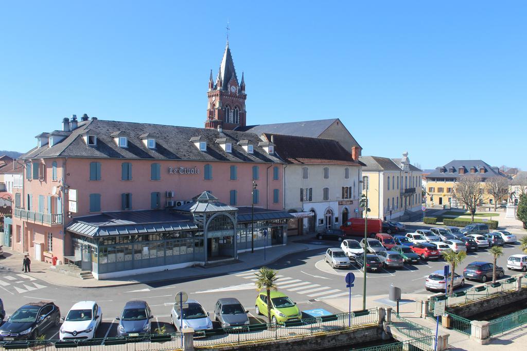 Hôtel Le Tivoli Vic-en-Bigorre Exterior foto